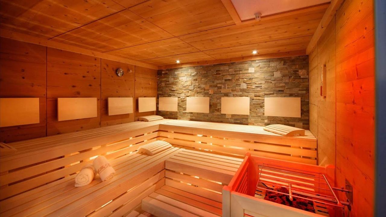 Gasthof Pension Innerhutt フェルダーズ エクステリア 写真